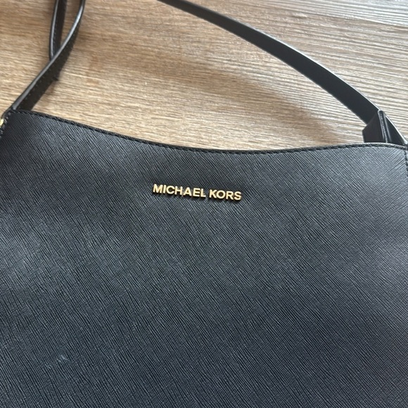 Michael Kors Jet set Travel crossbody - Picture 2 of 15